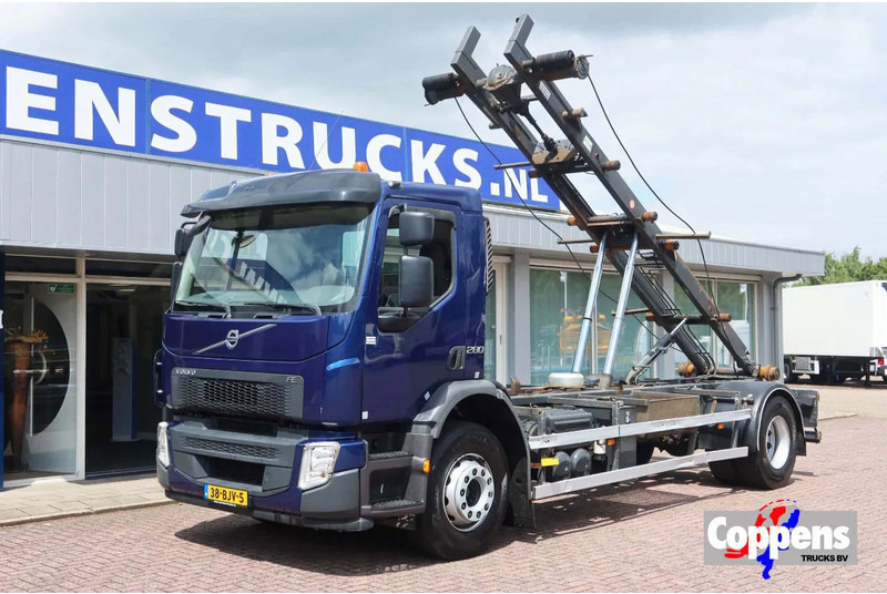 Volvo FE 280 Container / Kabelsysteem H.T.S Kabel, 15 ton, 575 cm 6 Cilinder - Truk pembawa sistem kabel: gambar 1 Volvo FE 280 Container / Kabelsysteem H.T.S Kabel, 15 ton, 575 cm 6 Cilinder - Truk pembawa sistem kabel: gambar 1