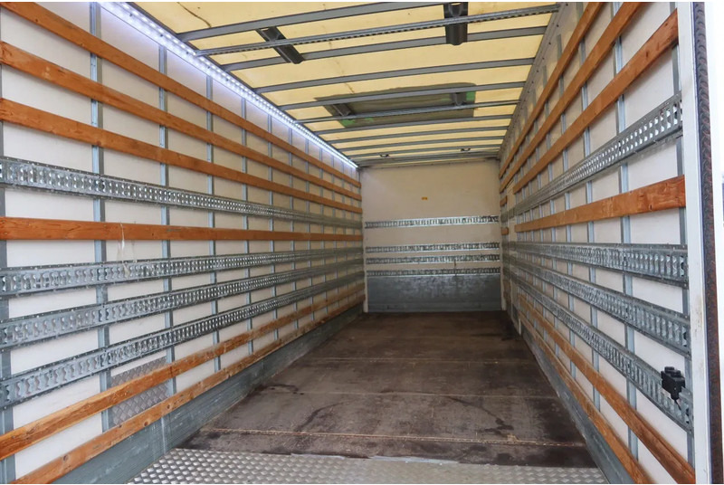 Volvo FL 250 Bak + Klep E6 - Truk box: gambar 4 Volvo FL 250 Bak + Klep E6 - Truk box: gambar 4
