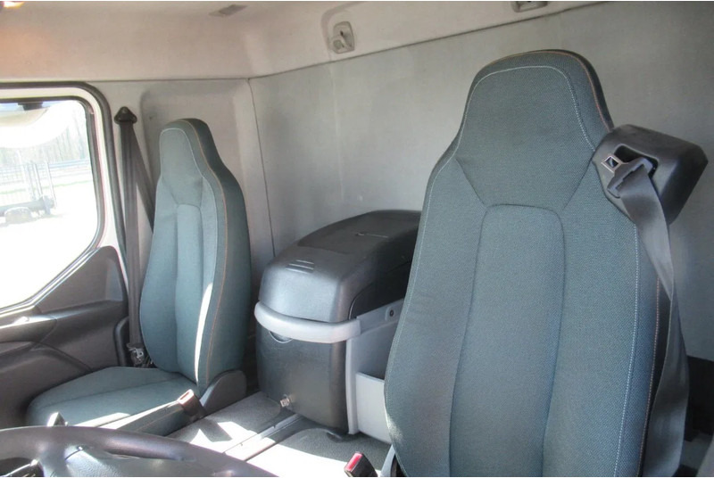 Volvo FL 250 Bakwagen + 6 deuren + Laadklep 2000 kg - Truk box: gambar 5 Volvo FL 250 Bakwagen + 6 deuren + Laadklep 2000 kg - Truk box: gambar 5
