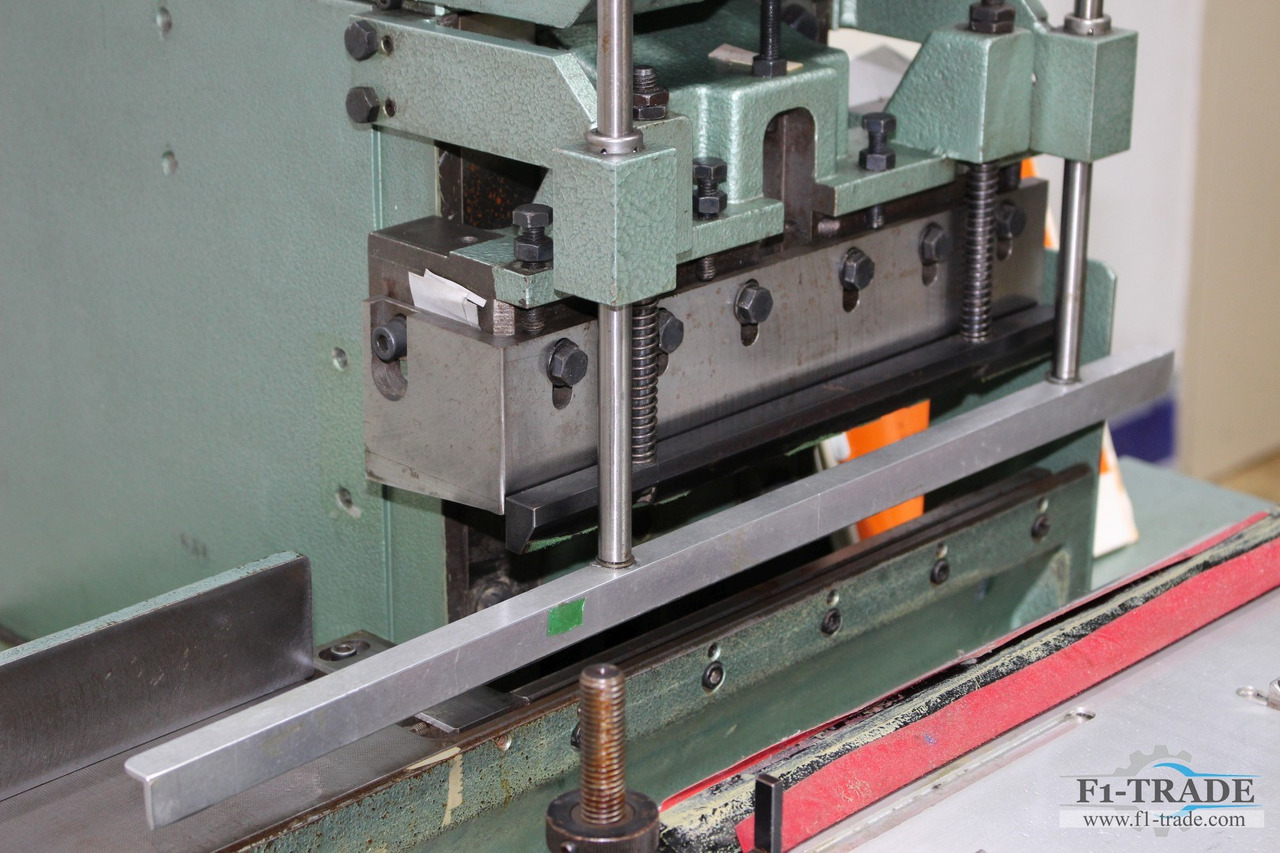 Hunkeler RE 320 - Mesin potong kertas: gambar 4 Hunkeler RE 320 - Mesin potong kertas: gambar 4