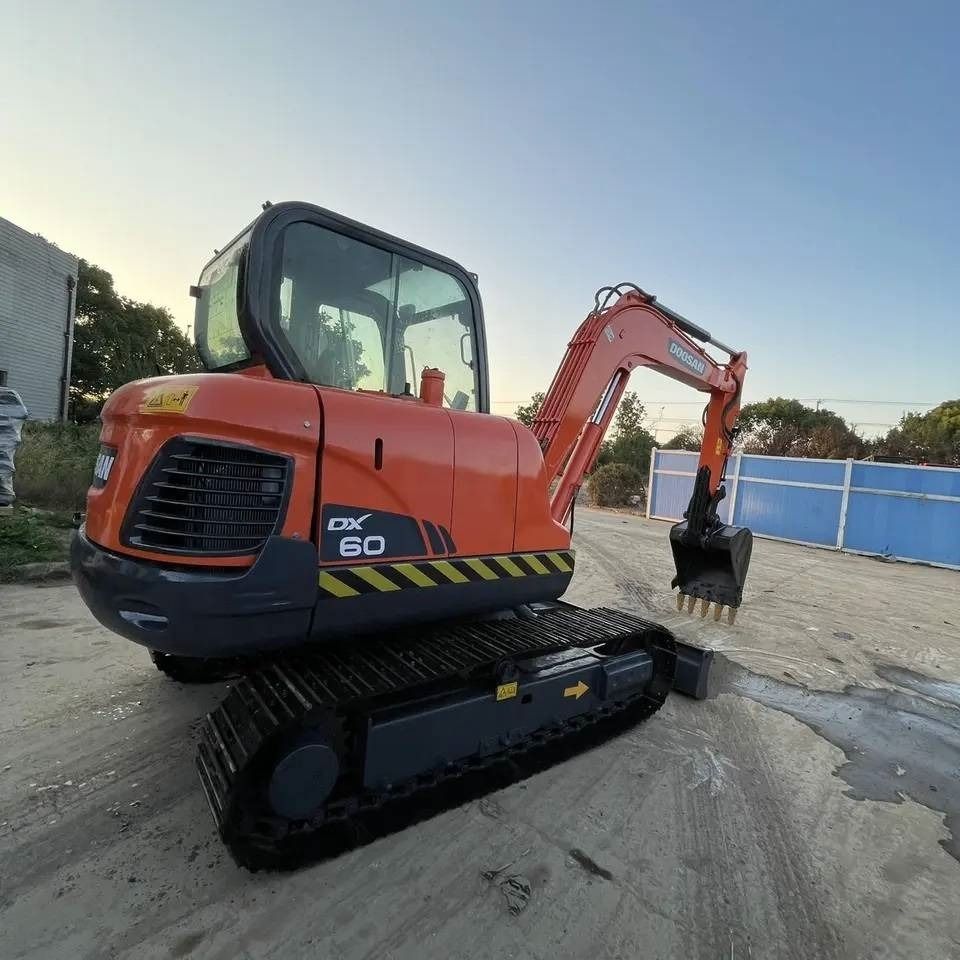 Doosan DX60-9C - Ekskavator mini: gambar 3 Doosan DX60-9C - Ekskavator mini: gambar 3