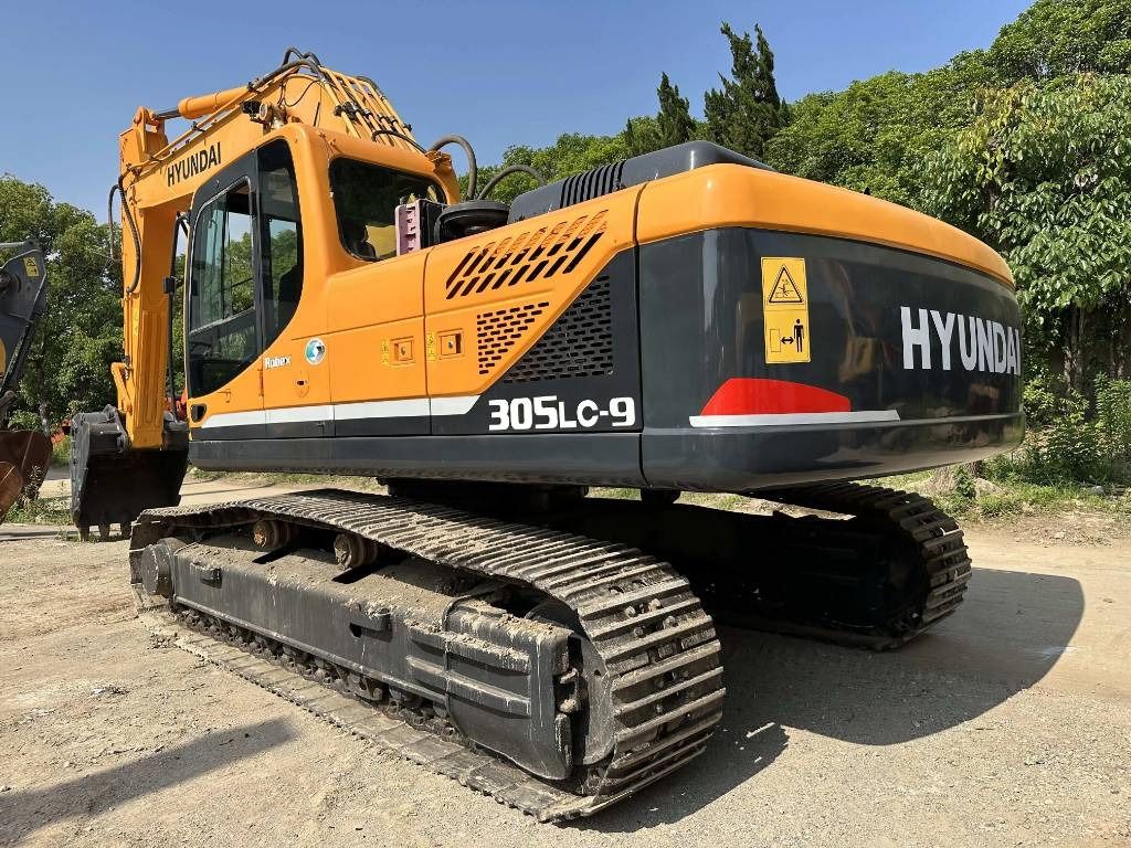 Hyundai R305LC-9 - Ekskavator perayap: gambar 1 Hyundai R305LC-9 - Ekskavator perayap: gambar 1