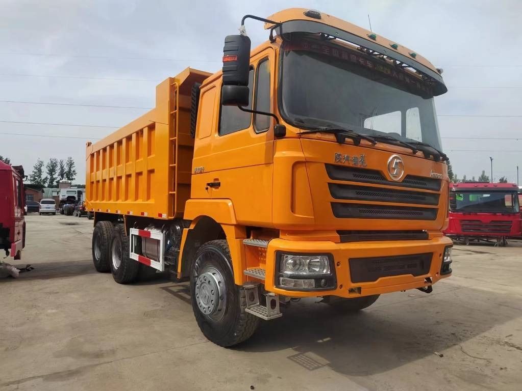 Shacman F3000 6x4 - Truk jungkit: gambar 2 Shacman F3000 6x4 - Truk jungkit: gambar 2