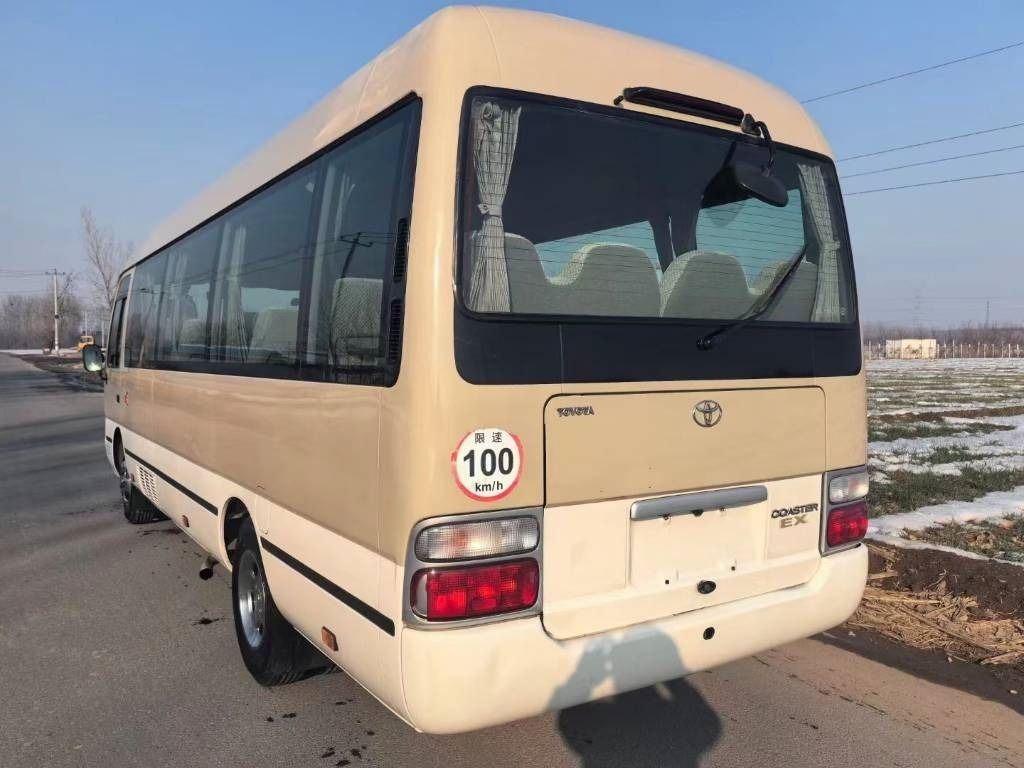 Toyota Coaster Bus - Bus mini, Van penumpang: gambar 3 Toyota Coaster Bus - Bus mini, Van penumpang: gambar 3