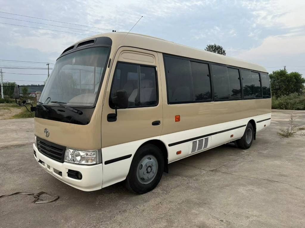 Toyota Coaster Bus - Bus mini, Van penumpang: gambar 1 Toyota Coaster Bus - Bus mini, Van penumpang: gambar 1