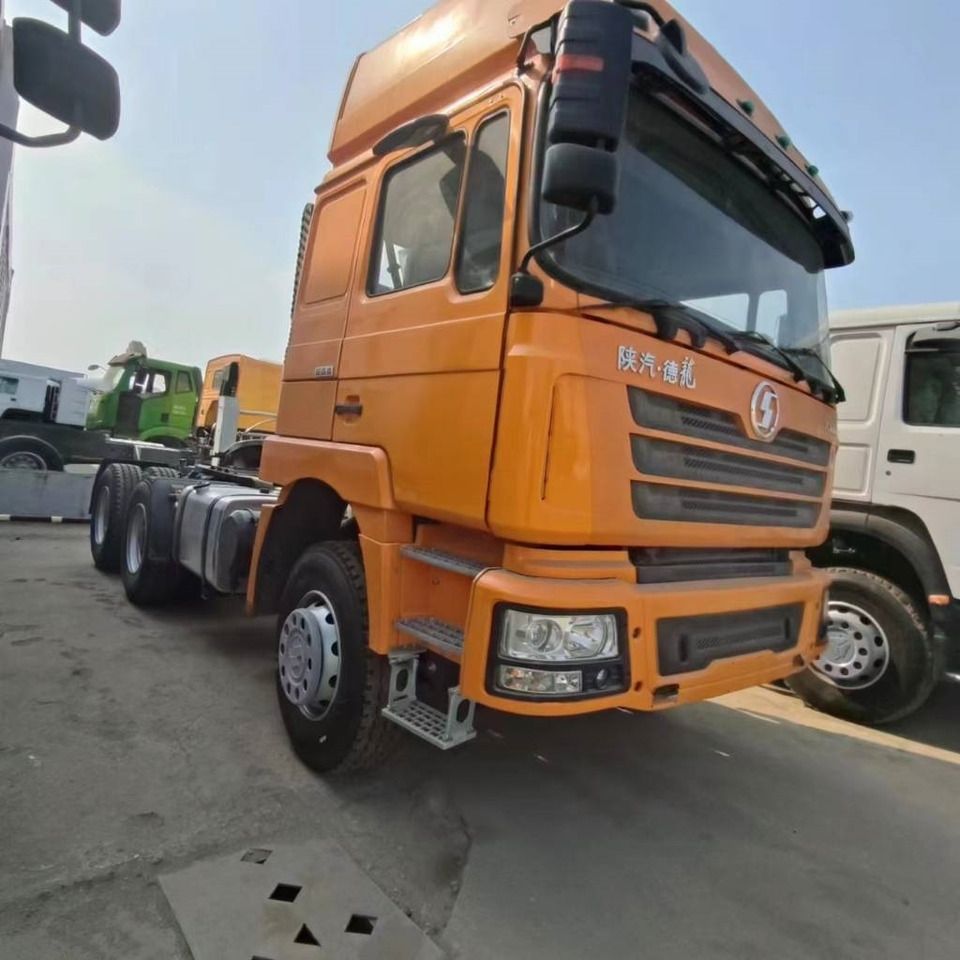 Tractor head Shacman F3000 6x4: gambar 17