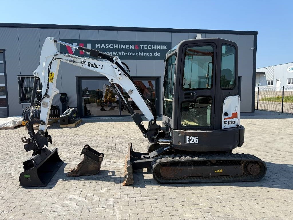 Bobcat E 26 EM - Ekskavator mini: gambar 2 Bobcat E 26 EM - Ekskavator mini: gambar 2