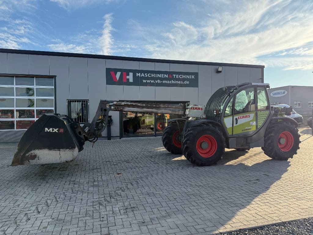 Claas 7040 - Telehandler: gambar 1 Claas 7040 - Telehandler: gambar 1