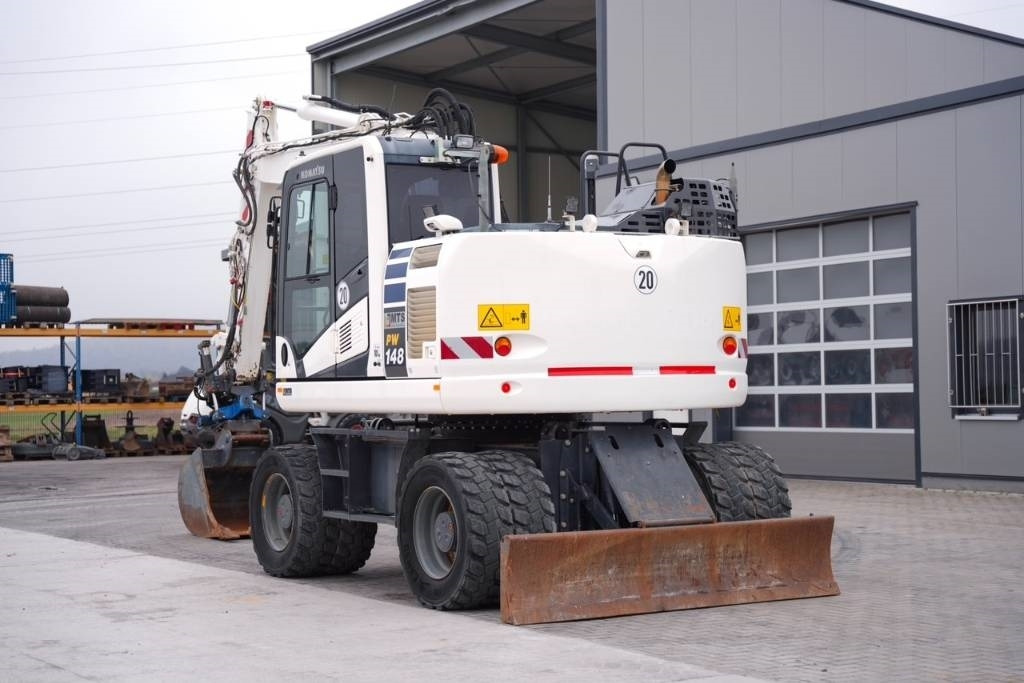 Komatsu PW 148-11 - Ekskavator roda: gambar 3 Komatsu PW 148-11 - Ekskavator roda: gambar 3