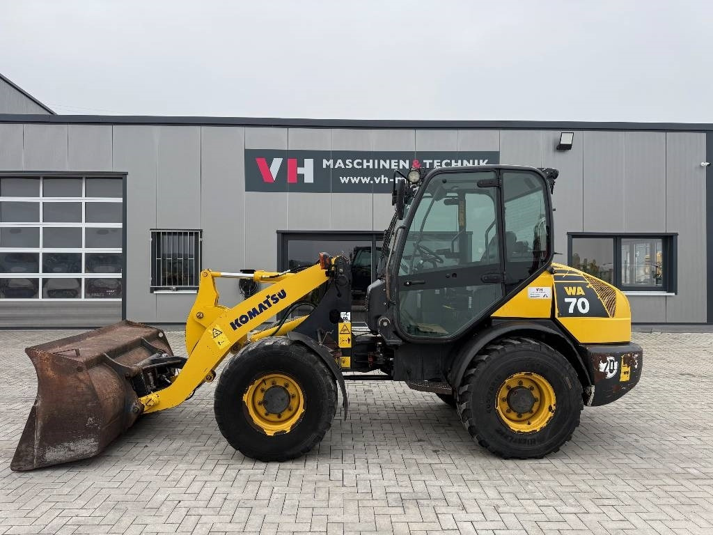 Komatsu WA 70-5 - Wheel loader: gambar 2 Komatsu WA 70-5 - Wheel loader: gambar 2