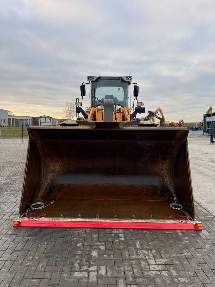 Wheel loader Liebherr L 566: gambar 8 Wheel loader Liebherr L 566: gambar 8