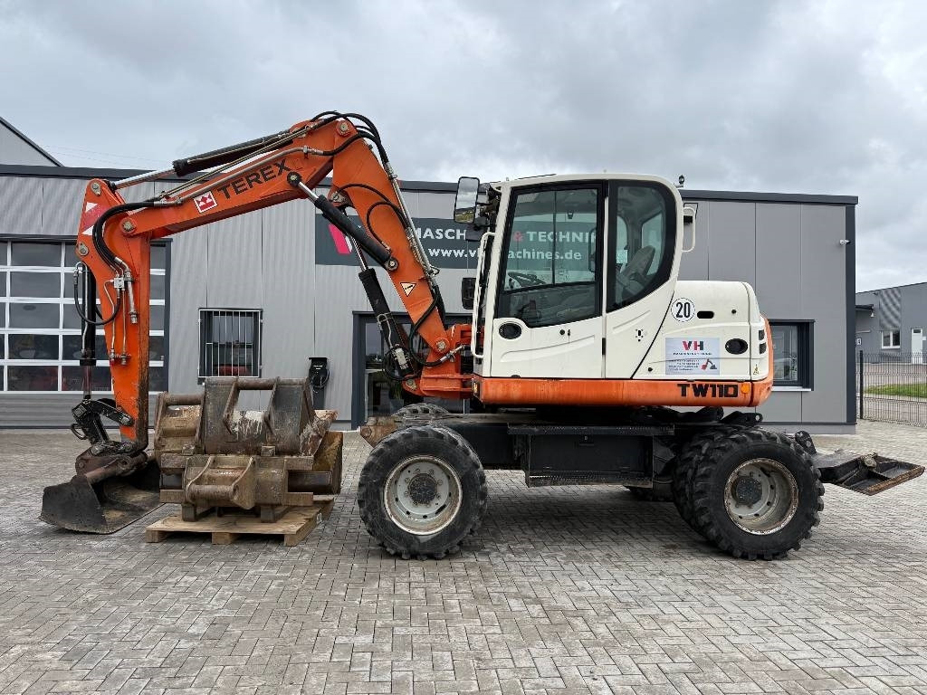 Terex TW 110 - Ekskavator roda: gambar 2 Terex TW 110 - Ekskavator roda: gambar 2
