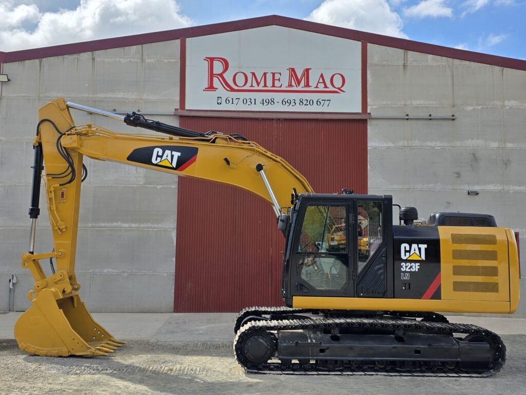 CAT 323FL - Ekskavator perayap: gambar 1 CAT 323FL - Ekskavator perayap: gambar 1