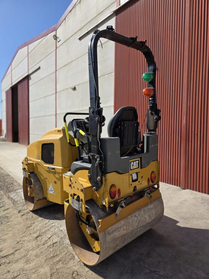 CAT CB24B - Roller: gambar 3 CAT CB24B - Roller: gambar 3
