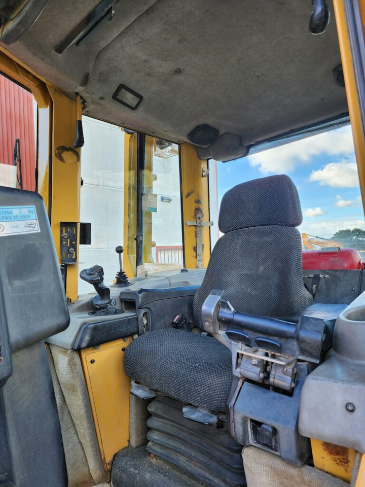 CAT D6N LGP - Bulldozer: gambar 5 CAT D6N LGP - Bulldozer: gambar 5