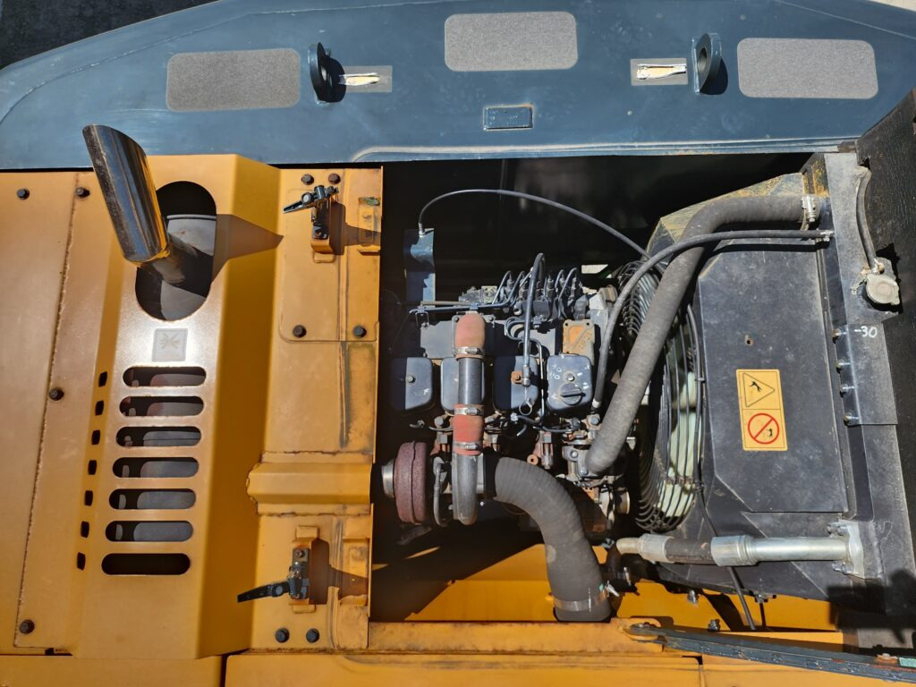 HYUNDAI R210 NUEVA - Ekskavator perayap: gambar 5 HYUNDAI R210 NUEVA - Ekskavator perayap: gambar 5