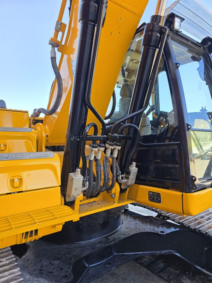 JCB 220X L4F - Ekskavator perayap: gambar 5 JCB 220X L4F - Ekskavator perayap: gambar 5