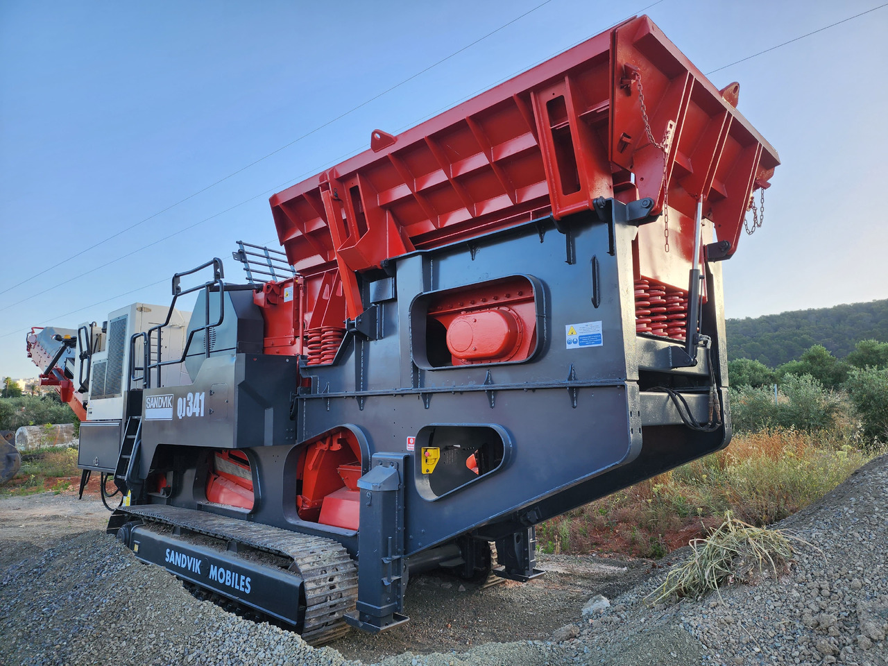 SANDVIK QJ341 - Penghancur rahang: gambar 2 SANDVIK QJ341 - Penghancur rahang: gambar 2