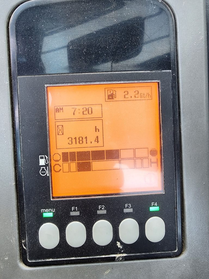 Ekskavator mini YANMAR VIO80-1A: gambar 16