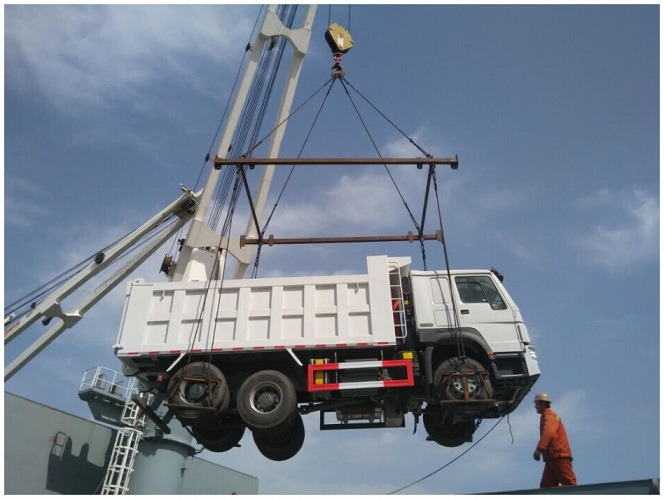 6X6 HOWO SINOTRUCK 371HP/375HP/420HP - Truk jungkit: gambar 4 6X6 HOWO SINOTRUCK 371HP/375HP/420HP - Truk jungkit: gambar 4
