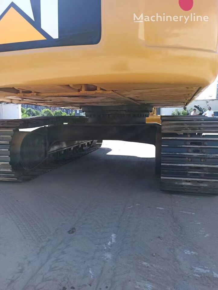 Caterpillar 320D - Ekskavator perayap: gambar 3 Caterpillar 320D - Ekskavator perayap: gambar 3