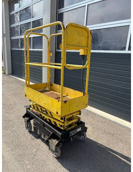 Boss 4,55m Arbeitsbühne Personenlift, BJ 2009 - Scissor lifts: gambar 2 Boss 4,55m Arbeitsbühne Personenlift, BJ 2009 - Scissor lifts: gambar 2