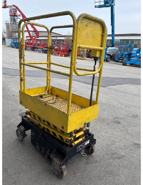 Boss X3 4,55m Arbeitsbühne Personenlift, BJ 2012 - Scissor lifts: gambar 5 Boss X3 4,55m Arbeitsbühne Personenlift, BJ 2012 - Scissor lifts: gambar 5