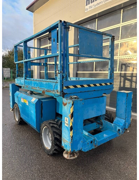 Genie GS 2668 RT 10m Diesel Scherenarbeitsbühne - Scissor lifts: gambar 3 Genie GS 2668 RT 10m Diesel Scherenarbeitsbühne - Scissor lifts: gambar 3