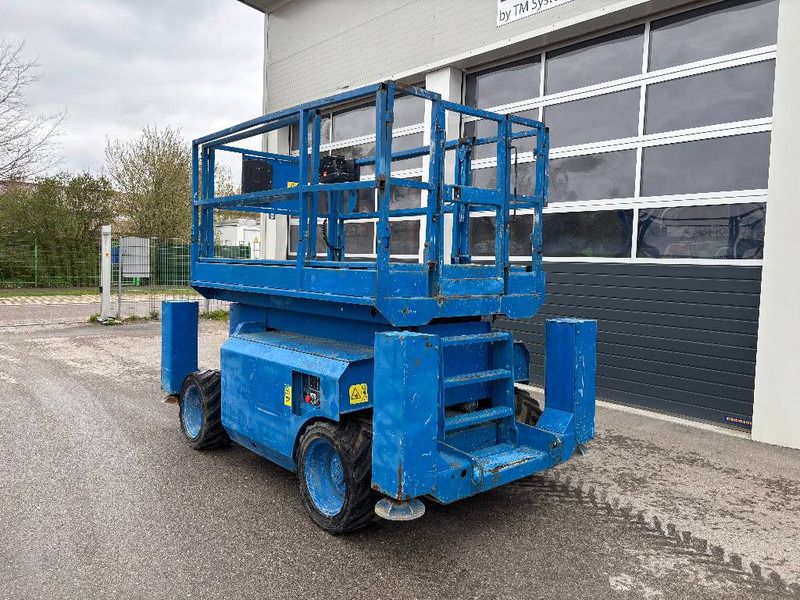 Genie GS 3268 11,75m Diesel Scherenarbeitsbühne - Scissor lifts: gambar 2 Genie GS 3268 11,75m Diesel Scherenarbeitsbühne - Scissor lifts: gambar 2