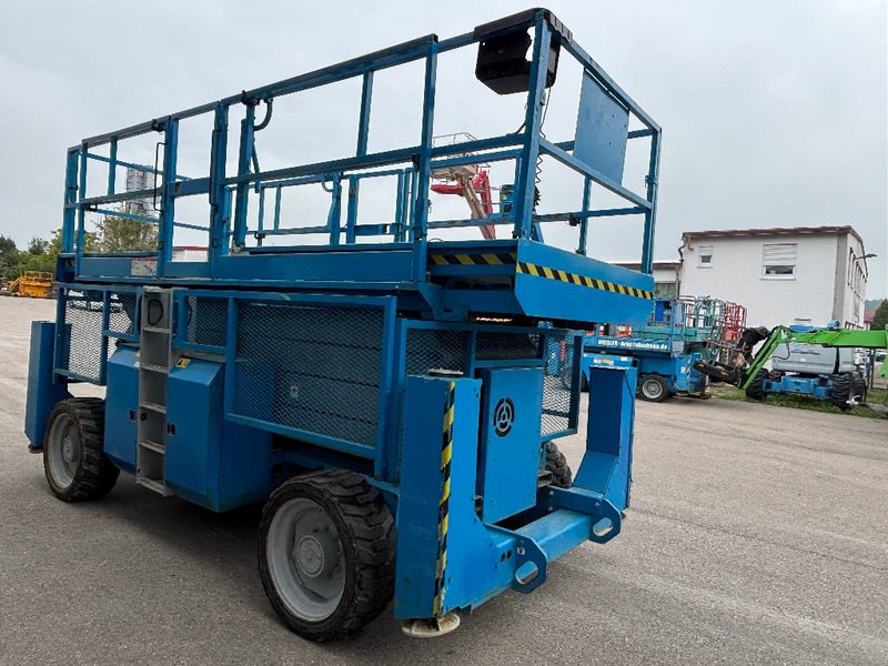 Genie GS 4390 RT 15,11m Diesel Scherenarbeitsbühne - Scissor lifts: gambar 4 Genie GS 4390 RT 15,11m Diesel Scherenarbeitsbühne - Scissor lifts: gambar 4
