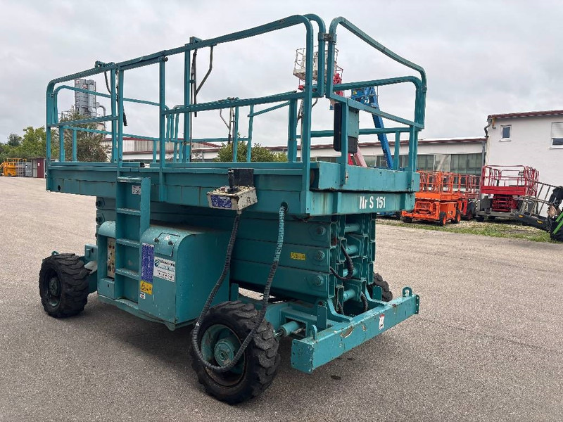 Haulotte H 12 SDX 12m Diesel Scherenarbeitsbühne - Scissor lifts: gambar 4 Haulotte H 12 SDX 12m Diesel Scherenarbeitsbühne - Scissor lifts: gambar 4