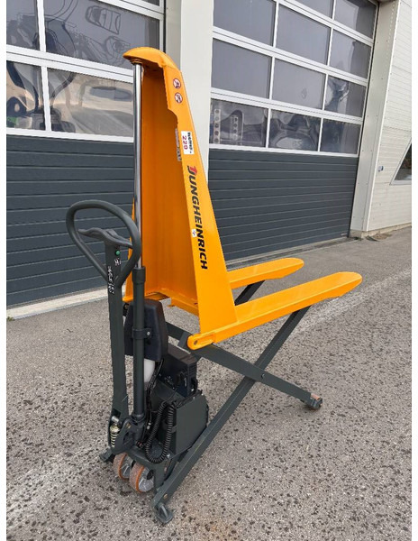 Penumpuk Jungheinrich Scherenhubwagen AMX 10e: gambar 8