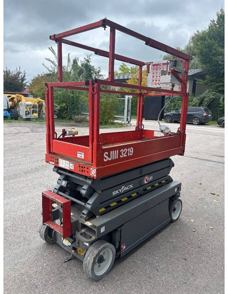 Skyjack SJ 3219 7,80m Scherenarbeitsbühne - Scissor lifts: gambar 4 Skyjack SJ 3219 7,80m Scherenarbeitsbühne - Scissor lifts: gambar 4