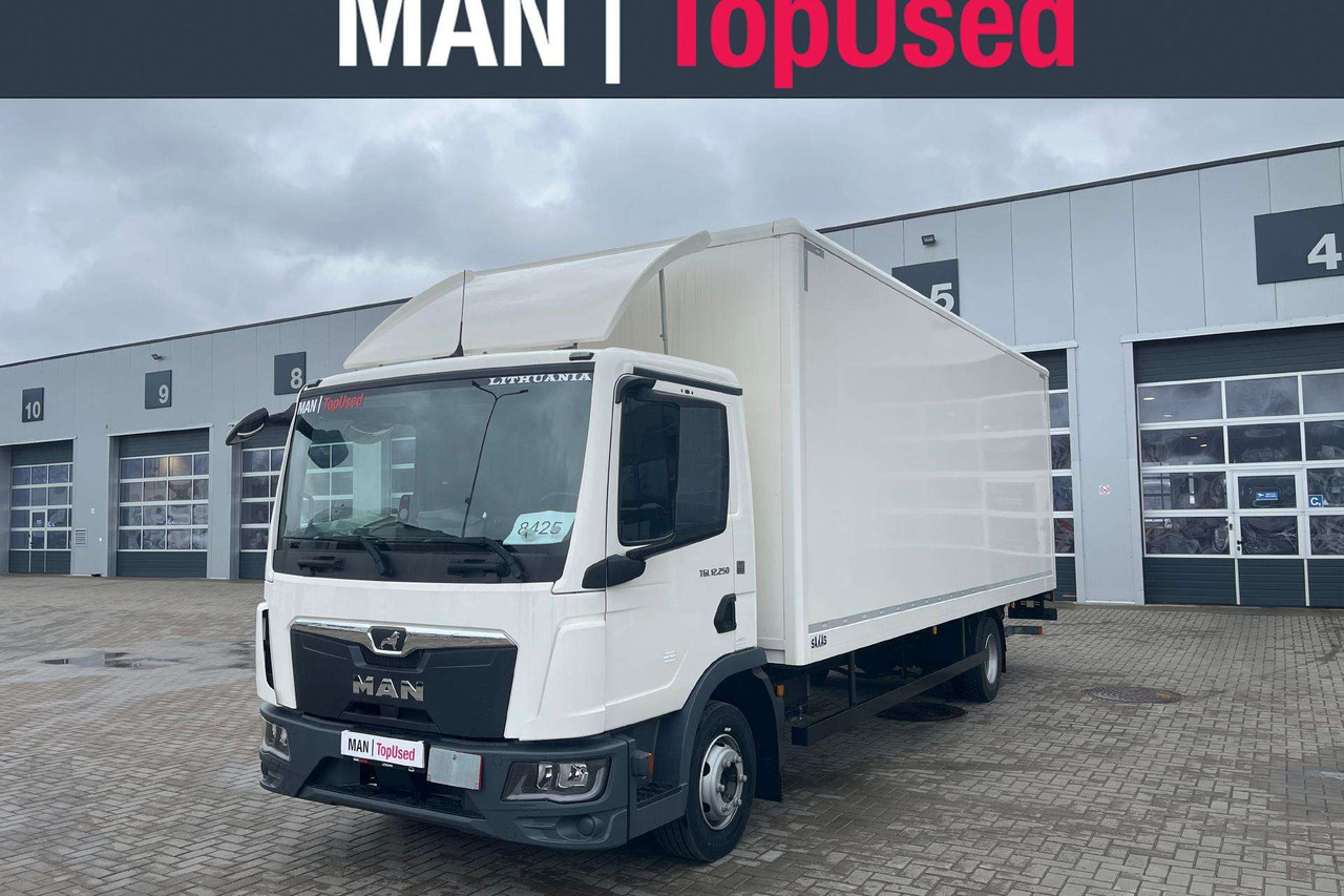 MAN 12.250 4x2 BL CH (8425) - Truk box: gambar 1 MAN 12.250 4x2 BL CH (8425) - Truk box: gambar 1