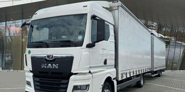 MAN TGX18.470 4x2 LL Retarder (8830) - Truk dengan terpal samping: gambar 1 MAN TGX18.470 4x2 LL Retarder (8830) - Truk dengan terpal samping: gambar 1