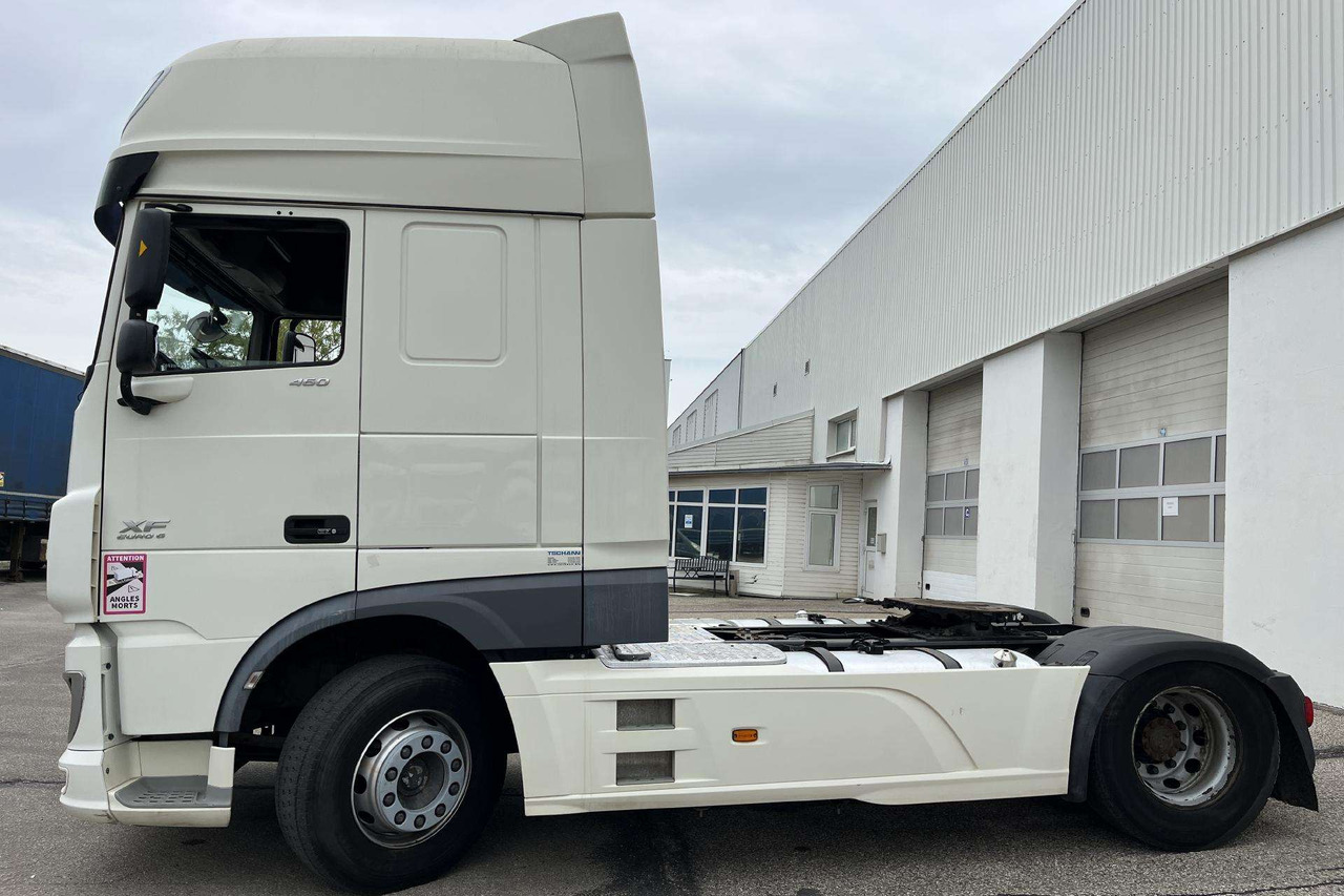DAF XF 460 FT (8576) - Tractor head: gambar 4 DAF XF 460 FT (8576) - Tractor head: gambar 4
