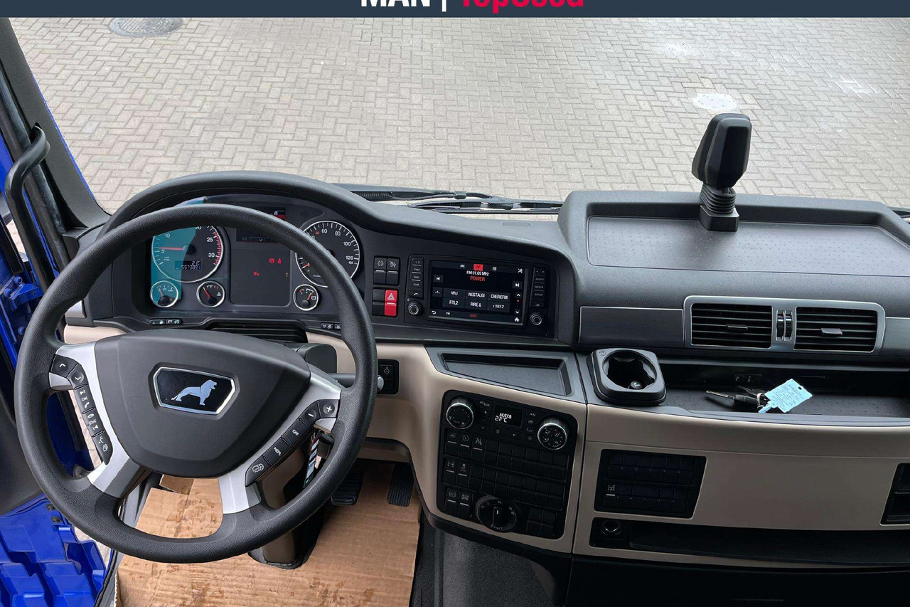 MAN TGX 18.500 XLX Cab Retarder (8734) - Tractor head: gambar 5 MAN TGX 18.500 XLX Cab Retarder (8734) - Tractor head: gambar 5