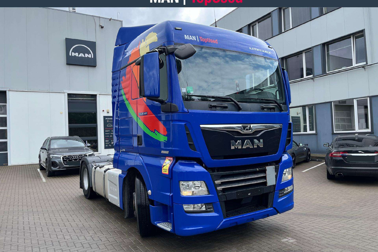 MAN TGX 18.500 XLX Cab Retarder (8739) - Tractor head: gambar 2 MAN TGX 18.500 XLX Cab Retarder (8739) - Tractor head: gambar 2