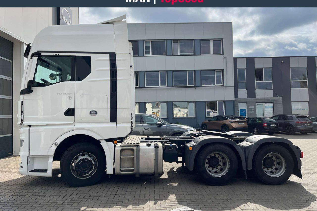 MAN TGX 28.510 6x2=2 GX - Tractor head: gambar 5 MAN TGX 28.510 6x2=2 GX - Tractor head: gambar 5