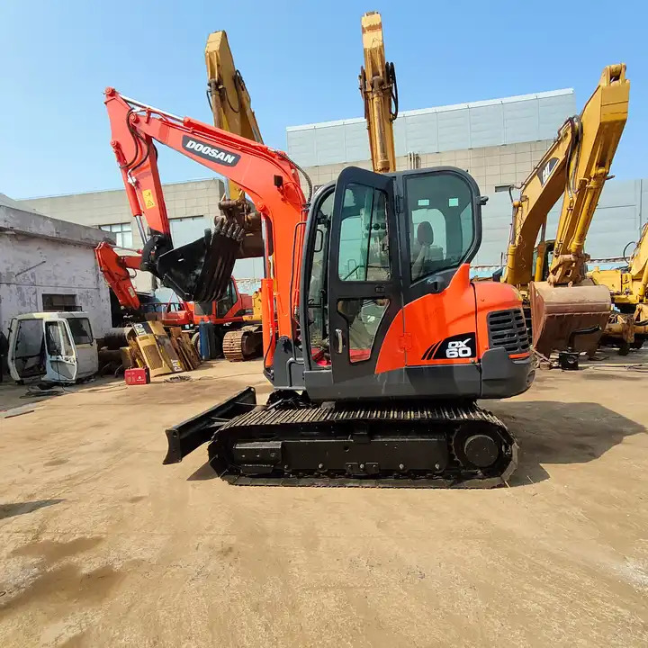 Best Price For 6t Mini Excavator,Small Excavating Machine Korea Doosan Used Excavators Doosan Dx60 For Sale In Shanghai - Ekskavator perayap: gambar 2 Best Price For 6t Mini Excavator,Small Excavating Machine Korea Doosan Used Excavators Doosan Dx60 For Sale In Shanghai - Ekskavator perayap: gambar 2