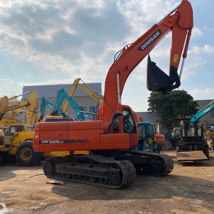 Best Selling DOOSAN excavator machine construction used machinery equipment dx225 DX60 DX70 DH60  DH220 used excavators in stock - Ekskavator: gambar 1 Best Selling DOOSAN excavator machine construction used machinery equipment dx225 DX60 DX70 DH60  DH220 used excavators in stock - Ekskavator: gambar 1