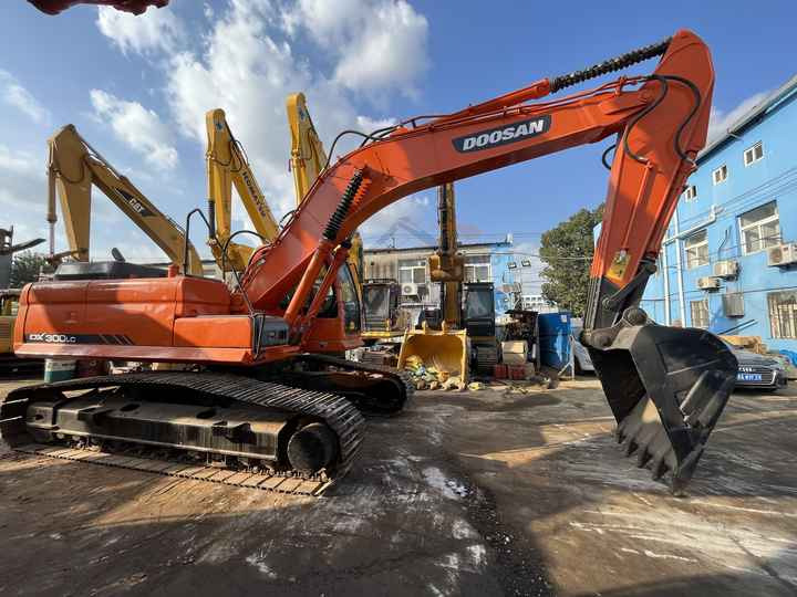 Best Selling DOOSAN excavator machine construction used machinery equipment dx225 DX60 DX70 DH60  DH220 used excavators in stock - Ekskavator: gambar 5 Best Selling DOOSAN excavator machine construction used machinery equipment dx225 DX60 DX70 DH60  DH220 used excavators in stock - Ekskavator: gambar 5