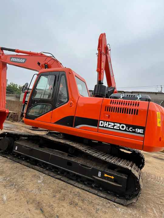 Best Selling DOOSAN excavator machine construction used machinery equipment dx225 DX60 DX70 DH60  DH220 used excavators in stock - Ekskavator: gambar 2 Best Selling DOOSAN excavator machine construction used machinery equipment dx225 DX60 DX70 DH60  DH220 used excavators in stock - Ekskavator: gambar 2