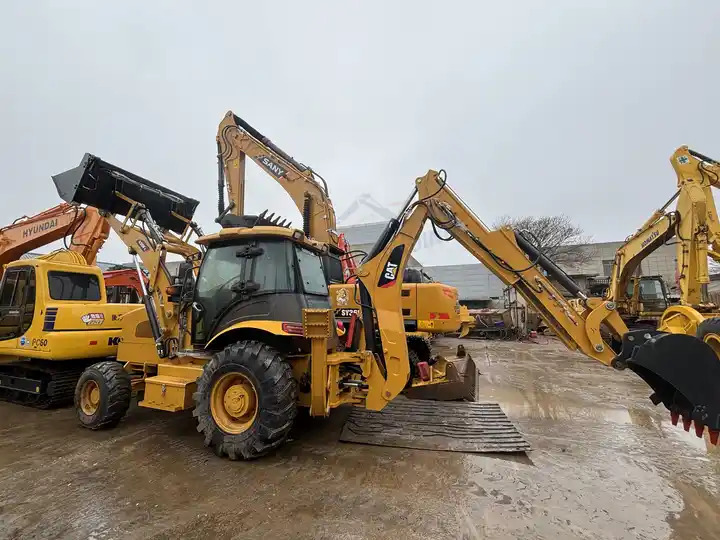 Cheap Price 420f2 Used Backhoe Loader Used Backhoes Cat 420f2 Tractor Backhoe Loader with good working condition on Sale - Backhoe loader: gambar 5 Cheap Price 420f2 Used Backhoe Loader Used Backhoes Cat 420f2 Tractor Backhoe Loader with good working condition on Sale - Backhoe loader: gambar 5