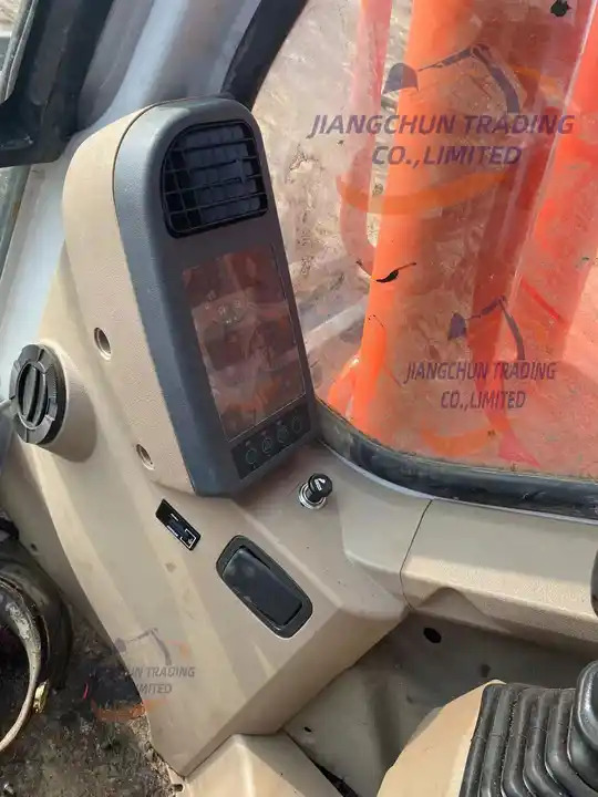 Doosan DH220 20 Tons Amphibious excavators Used DH220LC-7 Amphibious Excavator - Ekskavator: gambar 3 Doosan DH220 20 Tons Amphibious excavators Used DH220LC-7 Amphibious Excavator - Ekskavator: gambar 3