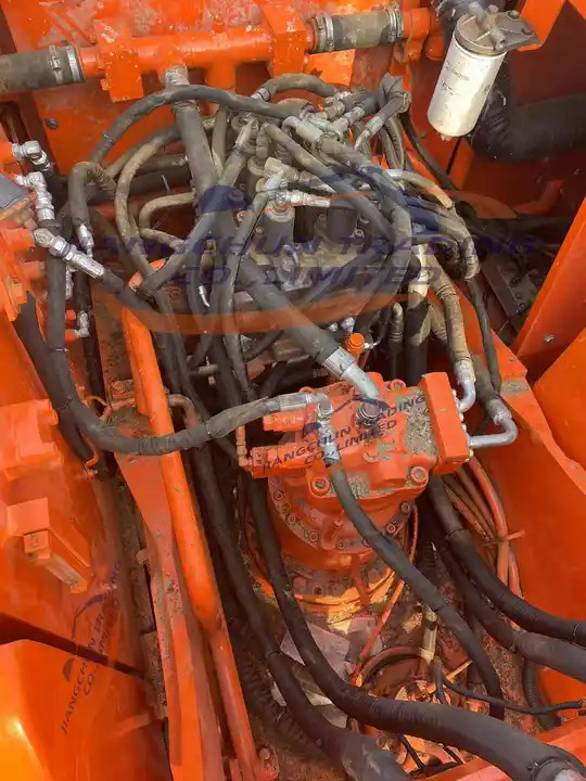 Doosan DH220 20 Tons Amphibious excavators Used DH220LC-7 Amphibious Excavator - Ekskavator: gambar 5 Doosan DH220 20 Tons Amphibious excavators Used DH220LC-7 Amphibious Excavator - Ekskavator: gambar 5