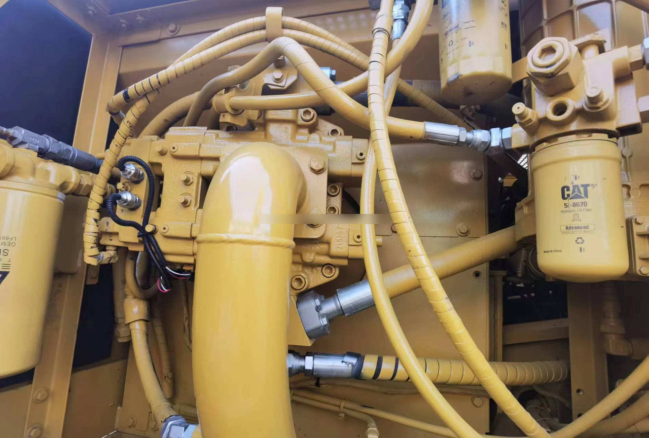 Excellent Condition Used Japan Original Caterpillar Cat 330CL Excavator for Sale - Ekskavator perayap: gambar 5 Excellent Condition Used Japan Original Caterpillar Cat 330CL Excavator for Sale - Ekskavator perayap: gambar 5