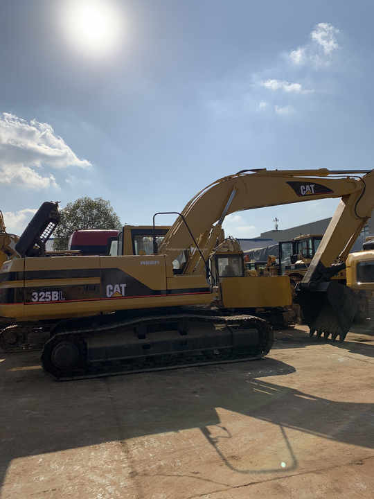 Good Condition Second Hand Caterpillar 325bl Excavator Used Cat 325b 325bl with good condition in stock For Sale - Ekskavator perayap: gambar 4 Good Condition Second Hand Caterpillar 325bl Excavator Used Cat 325b 325bl with good condition in stock For Sale - Ekskavator perayap: gambar 4