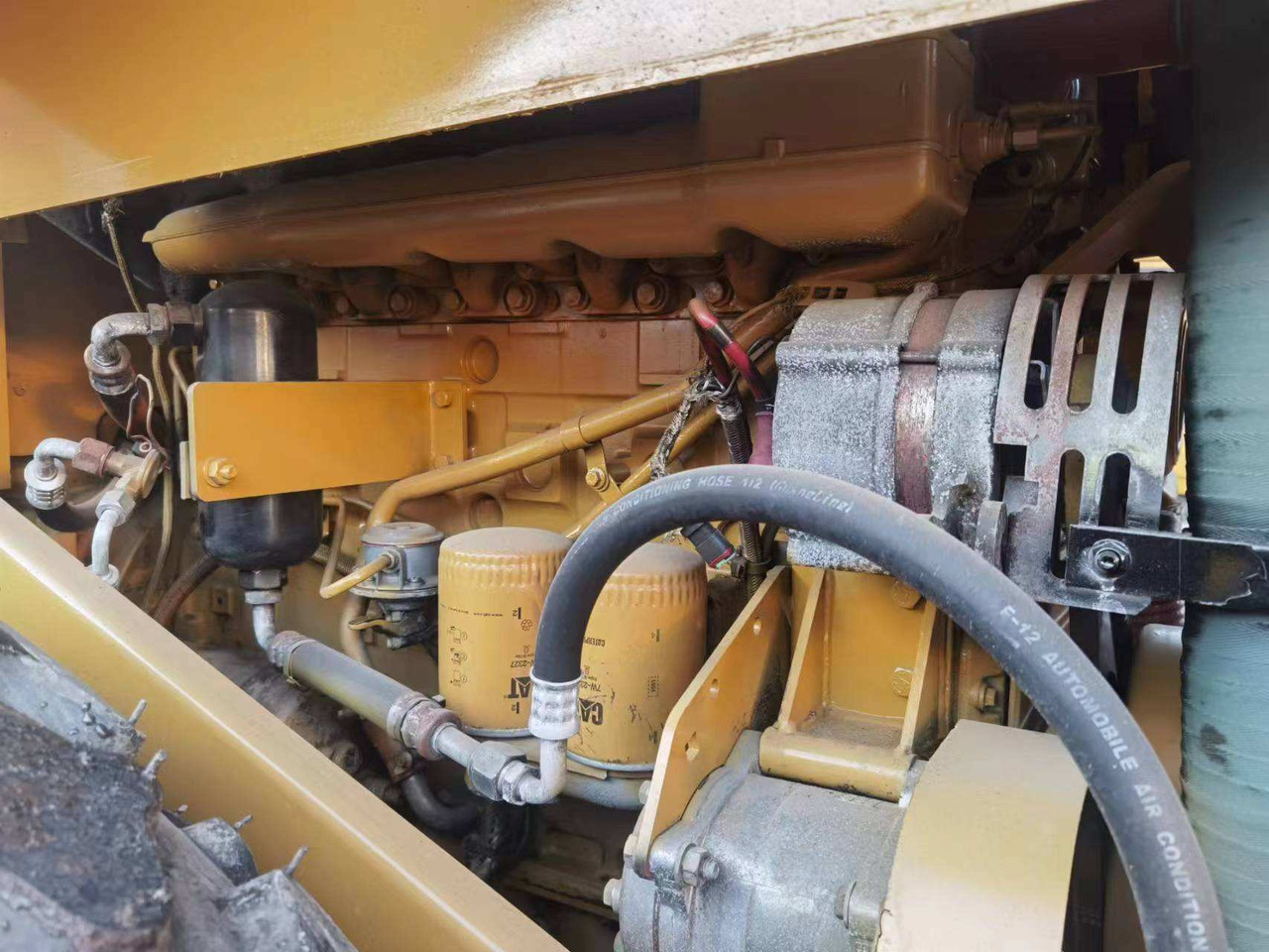 Good Quality Road Roller Caterpillar Cs683e Used Original Japan Road Roller Cat Cs683e Caterpillar Compactor Rollers - Roller jalan: gambar 4 Good Quality Road Roller Caterpillar Cs683e Used Original Japan Road Roller Cat Cs683e Caterpillar Compactor Rollers - Roller jalan: gambar 4