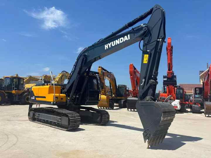 HYUNDAI 96% New HX220s Used Excavator, Korea 22 Ton HX210 HX225 HX 210 220 225 9S 22Ton Crawler Radio Digger Equipment Machine - Ekskavator: gambar 2 HYUNDAI 96% New HX220s Used Excavator, Korea 22 Ton HX210 HX225 HX 210 220 225 9S 22Ton Crawler Radio Digger Equipment Machine - Ekskavator: gambar 2